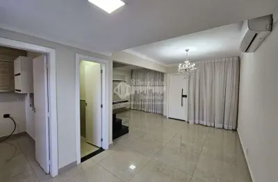 Sobrado para alugar em condomínio guaporé de 100.00m² com 3 quartos, 1 suite e 2 garagens