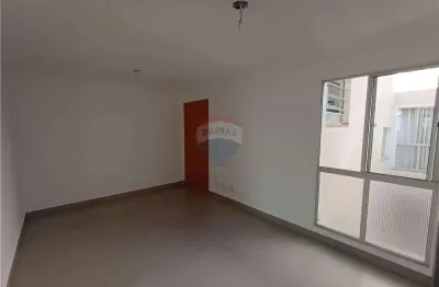 Apartamento para alugar em jardim bertoni de 48.00m² com 2 quartos e 1 garagem