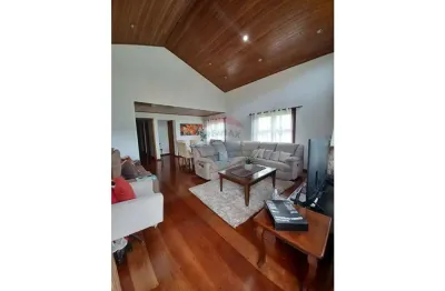 Casa para alugar em cidade parquelandia de 300.00m² com 5 quartos e 1 suite