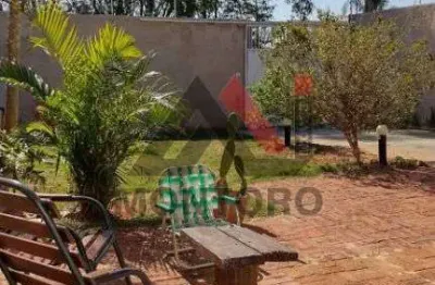 Casa para venda em centro de 95.00m² com 2 quartos e 2 garagens