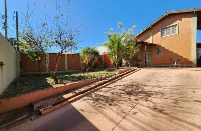 Sobrado para venda em parque laranjeiras de 132.00m² com 3 quartos e 3 garagens