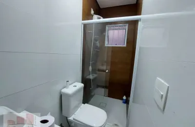 Sobrado para venda em centro de 250.00m² com 3 quartos, 3 suites e 4 garagens