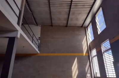 Galpão / depósito / armazém para alugar em verde de 355.00m² com 3 garagens