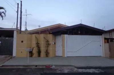 Casa para venda em jardim beatriz de 202.00m² com 3 quartos, 1 suite e 2 garagens
