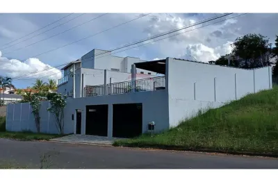 Casa para venda em jardim iporanga de 256.63m² com 3 quartos, 3 suites e 1 garagem