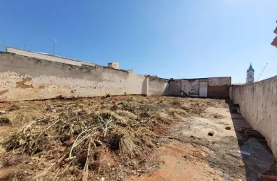 Terreno à venda no Centro, Botucatu 