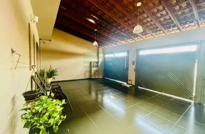 Sobrado para venda em planalto verde de 163.00m² com 3 quartos, 2 suites e 1 garagem