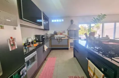 Casa para venda em pitas de 214.00m² com 3 quartos, 3 suites e 3 garagens