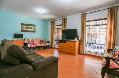 Casa para venda em jardim faculdade de 250.00m² com 2 quartos e 2 garagens