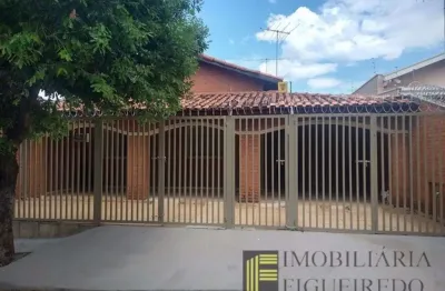 Casa para alugar em conjunto habitacional costa do sol de 140.00m² com 3 quartos, 1 suite e 5 garagens