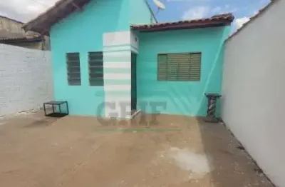 Casa para alugar em parque dos flamboyans de 80.00m² com 2 quartos e 2 garagens