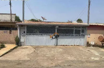 Casa para venda em centro de 168.00m² com 2 quartos e 1 garagem