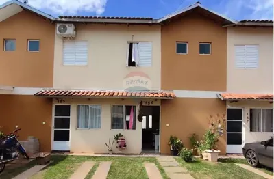 Sobrado para venda em vila militar de 53.87m² com 2 quartos e 1 garagem