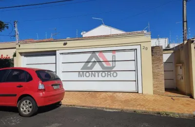 Casa para venda em centro de 180.00m² com 3 quartos, 1 suite e 2 garagens