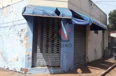 Casa comercial para alugar na Avenida Djalma Dutra, 1330, Centro, Araraquara