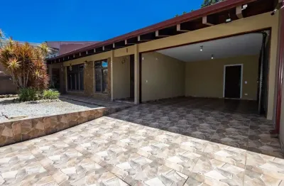 Casa para venda em boa vista de 180.00m² com 4 quartos, 4 suites e 3 garagens