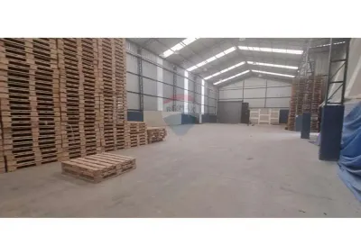 Galpão / depósito / armazém para alugar em jardim jóia de 670.00m²