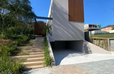Casa para venda em tamboré 10 de 537.00m² com 4 quartos, 4 suites e 4 garagens