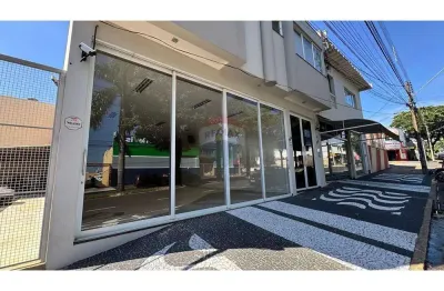 Sala comercial para alugar na Avenida Padre Alarico Zacharias, 782, Jardim Belvedere, Araras