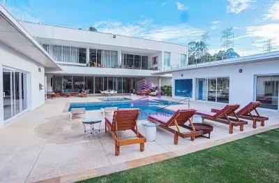 Sobrado para venda em tamboré de 1500.00m² com 4 quartos e 4 suites