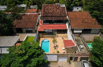 Casa de condomínio para venda em jacarepaguá de 453.00m² com 5 quartos, 2 suites e 2 garagens