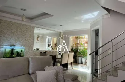 Sobrado para venda em xaxim de 135.00m² com 3 quartos, 1 suite e 3 garagens