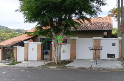 Casa para venda em bosque de 250.00m² com 3 quartos, 1 suite e 4 garagens