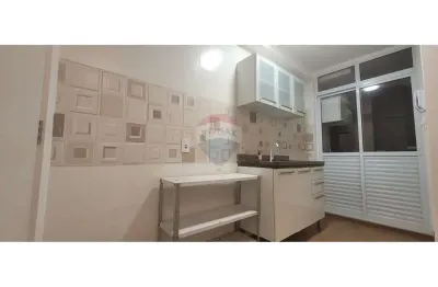 Apartamento para alugar em jardim maria rosa de 47.00m² com 2 quartos e 1 garagem