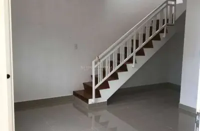 Sobrado para venda em centro de 96.00m² com 2 quartos e 1 garagem