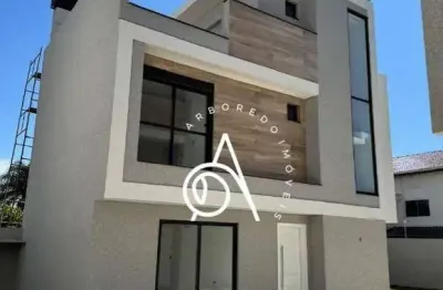 Sobrado para venda em boqueirão de 122.00m² com 3 quartos, 1 suite e 2 garagens