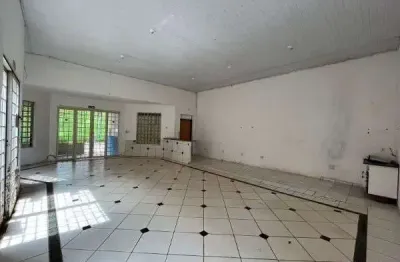 Sala comercial para alugar em residencial portal da pérola de 230.00m²