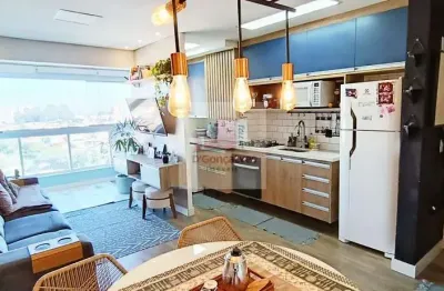 Apartamento para venda em centro de 53.00m² com 2 quartos, 1 suite e 1 garagem