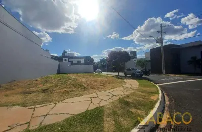 Terreno em condomínio fechado à venda no Residencial Samambaia, São Carlos 