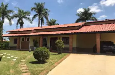 Casa para venda em fazenda castelo vitassay de 420.00m² com 4 quartos, 2 suites e 8 garagens