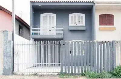 Sobrado para venda em capão raso de 144.00m² com 3 quartos, 1 suite e 2 garagens