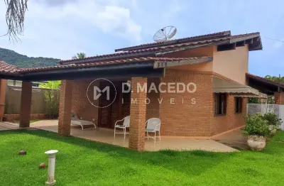 Casa para alugar em condominio lagoinha de 369.00m² com 4 quartos, 3 suites e 2 garagens