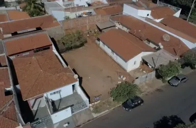 Terreno à venda na Rua Olga Barbosa de Castro, ****, Jardim Planalto, Birigui