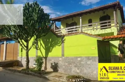 Casa para venda em centro de 360.00m² com 3 quartos, 2 suites e 3 garagens