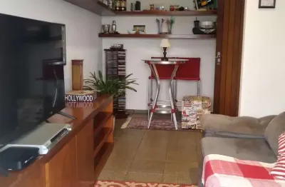 Casa para venda em saúde de 184.00m² com 3 quartos, 1 suite e 2 garagens