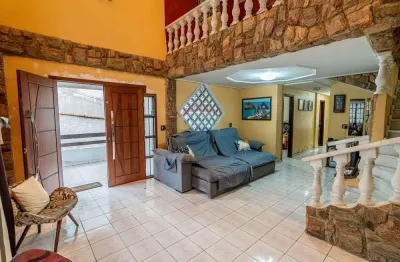 Casa para venda em freguesia (ilha do governador) de 518.00m² com 5 quartos, 1 suite e 5 garagens