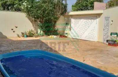 Casa para venda em residencial e comercial palmares de 210.00m² com 3 quartos, 1 suite e 2 garagens