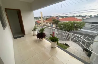 Casa para venda em centro de 250.00m² com 3 quartos, 1 suite e 2 garagens