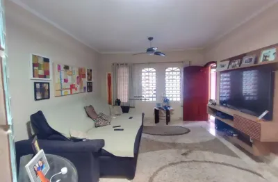 Casa para venda em jardim aurelia de 220.00m² com 3 quartos e 3 garagens