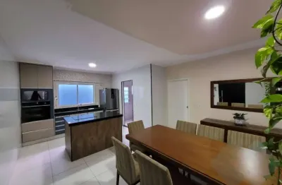 Sobrado para venda em vila guimarães de 170.00m² com 3 quartos, 1 suite e 4 garagens