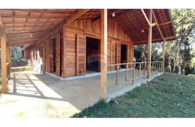 Chácara para venda em área rural de engenheiro coelho de 160.00m² com 4 quartos, 2 suites e 5 garagens