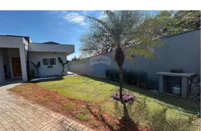 Chácara para alugar em condomínio chácara grota azul de 499.00m² com 3 quartos, 2 suites e 5 garagens