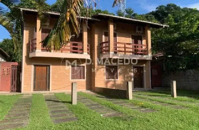 Casa para venda em praia da lagoinha de 450.00m² com 4 quartos e 4 garagens