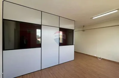 Sala comercial para alugar em centro de 60.00m² com 2 garagens