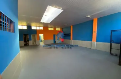 Prédio comercial para venda e aluguel em parque industrial de 218.00m² com 1 quarto e 4 garagens