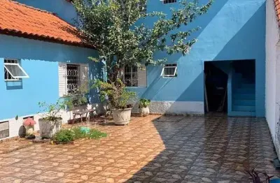 Casa para venda em cidade jardim de 258.00m² com 4 quartos, 4 suites e 2 garagens